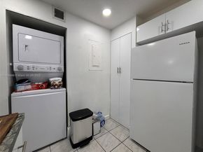 15408 SW 85th Ter 184, Miami FL 33193