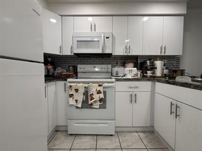 15408 SW 85th Ter 184, Miami FL 33193