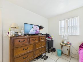 1901 SW 11th St, Fort Lauderdale FL 33312