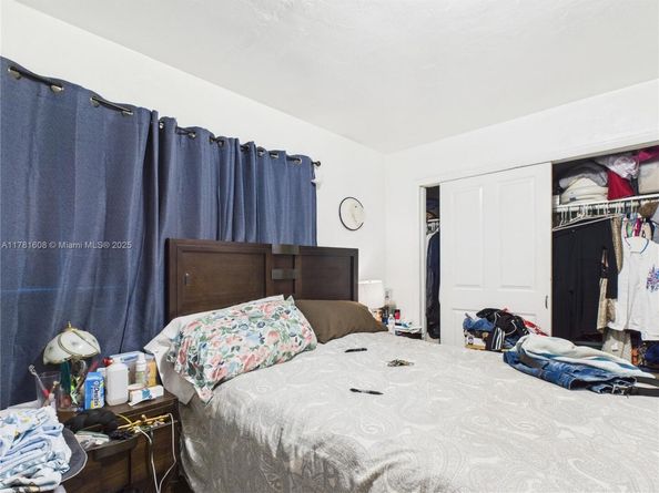 1901 SW 11th St, Fort Lauderdale FL 33312