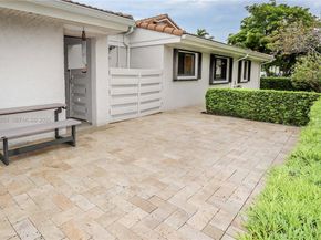 3650 N 36th Ave 2, Hollywood FL 33021