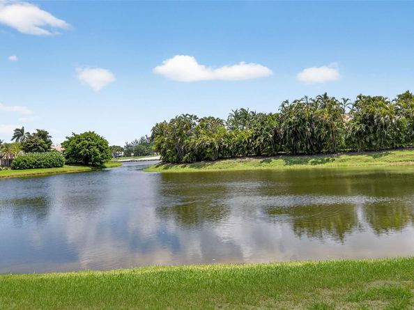10755 Stonebridge Blvd, Boca Raton FL 33498