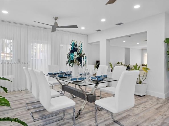 1155 Tyler St, Hollywood FL 33019