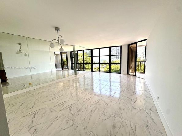 1925 Brickell Ave D610, Miami FL 33129