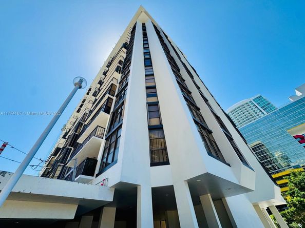 1925 Brickell Ave D610, Miami FL 33129