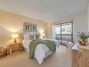 2140 Santa Cruz Avenue D207, Menlo Park CA 94025