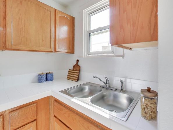 77 Reddy Street, San Francisco CA 94124