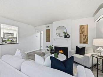 1485 De Rose Way