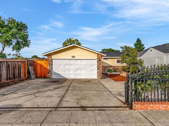 2243 COOLEY Avenue, East Palo Alto CA 94303