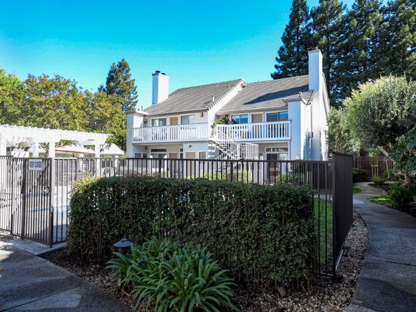 2968 Moorpark Avenue 17, San Jose CA 95128