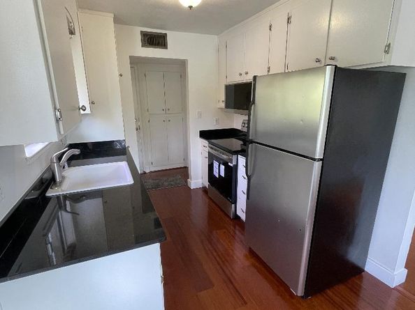 420 Alberto Way 5, Los Gatos CA 95032