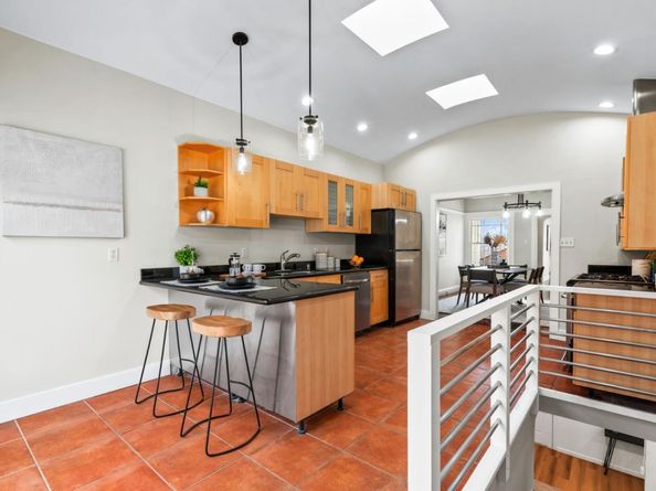207 Edinburgh Street, San Francisco CA 94112