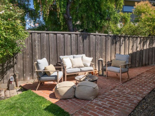 1701 Francis Court, Belmont CA 94002