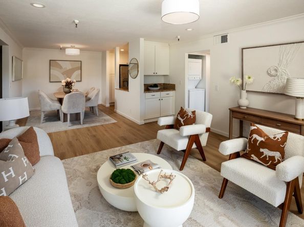 2111 Latham 321, Mountain View CA 94040