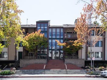 2111 Latham
