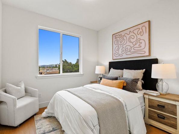 947 Woodside Road, Redwood City CA 94061