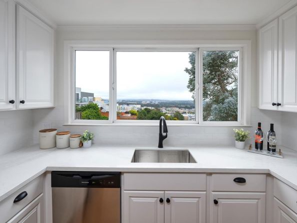 1827 Quintara Street, San Francisco CA 94116
