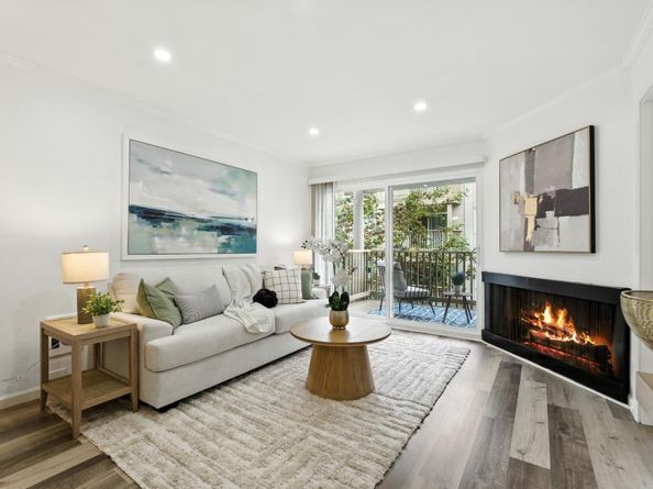 373 Half Moon Lane 108, Daly City CA 94015
