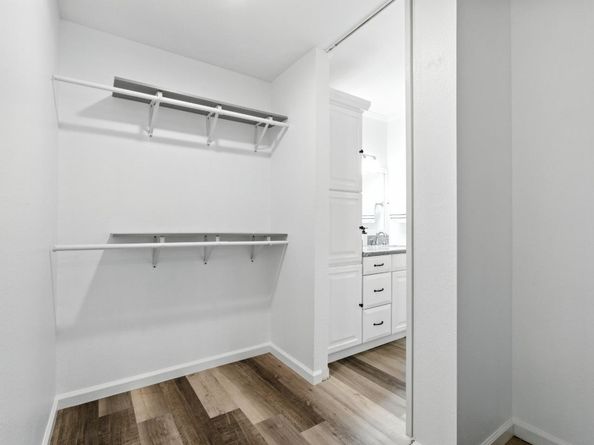 373 Half Moon Lane 108, Daly City CA 94015