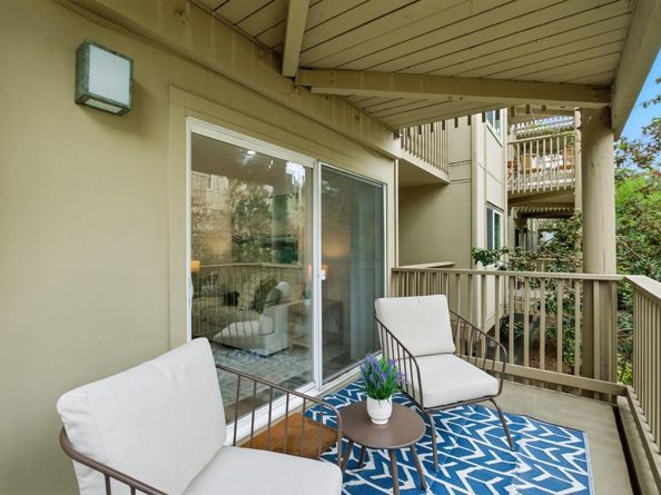 373 Half Moon Lane 108, Daly City CA 94015