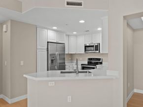 809 Auzerais Avenue 429, San Jose CA 95126