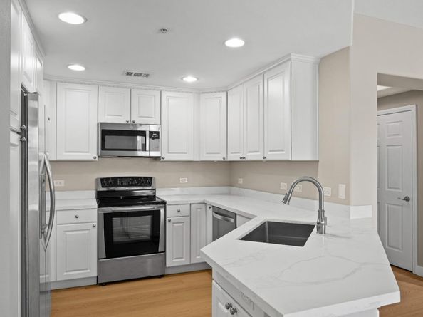 809 Auzerais Avenue 429, San Jose CA 95126