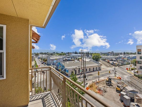 809 Auzerais Avenue 429, San Jose CA 95126