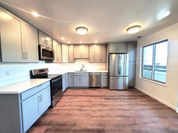 42 37th Avenue, San Mateo CA 94403