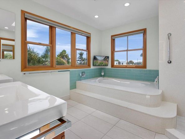 4150 Bye Way, Santa Cruz CA 95062