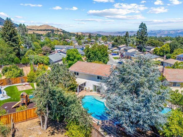 515 Encino Drive, Morgan Hill CA 95037