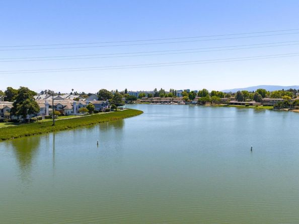 1989 Vista Del Mar, San Mateo CA 94404