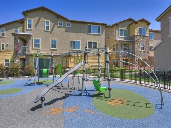 862 White Moonstone Loop, San Jose CA 95123