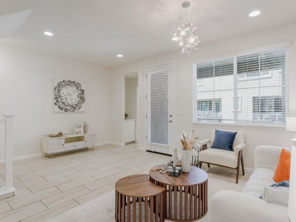 862 White Moonstone Loop, San Jose CA 95123