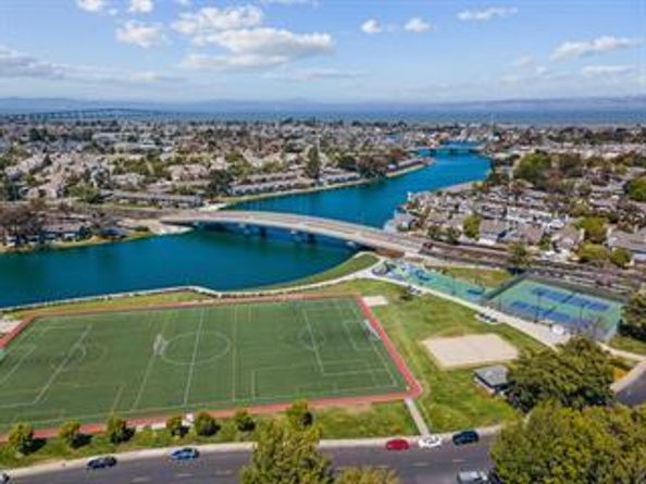 825 Cortez Lane, Foster City CA 94404