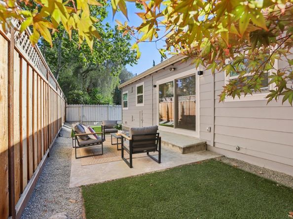 453 N Rengstorff Avenue 15, Mountain View CA 94043