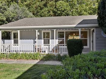 453 N Rengstorff Avenue