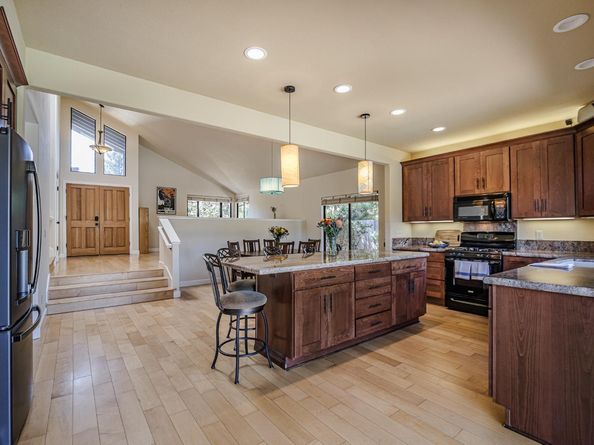 14 Sageland Court, Scotts Valley CA 95066
