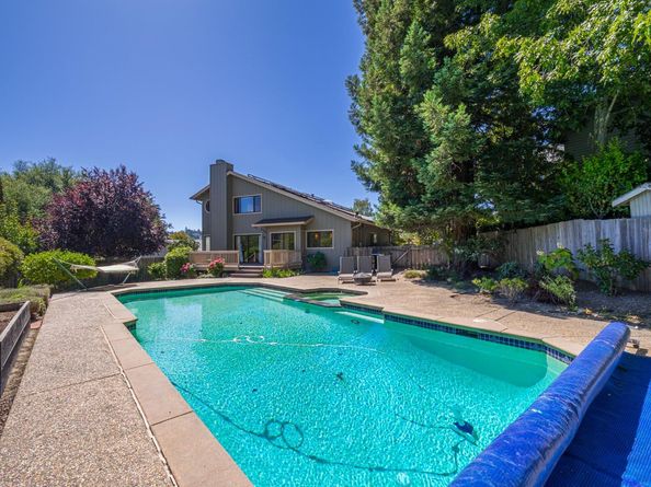 14 Sageland Court, Scotts Valley CA 95066
