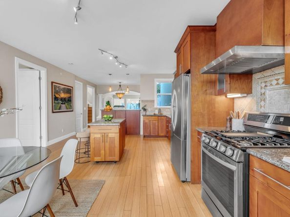1851 21st Avenue, San Francisco CA 94122