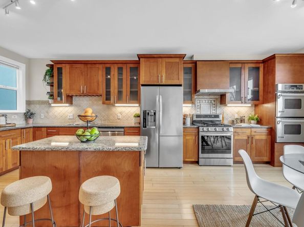 1851 21st Avenue, San Francisco CA 94122