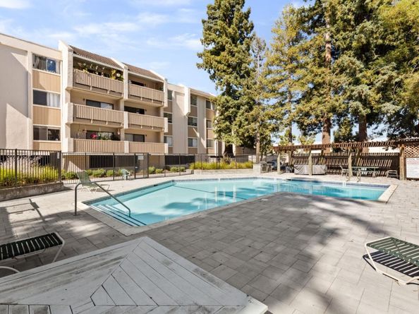 400 Ortega Avenue 301, Mountain View CA 94040