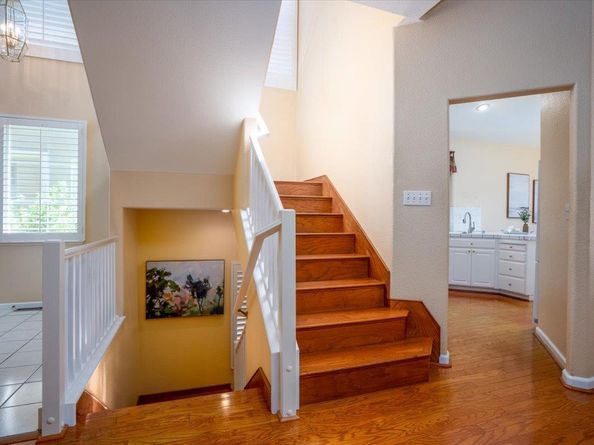25 Windcrest Lane, South San Francisco CA 94080