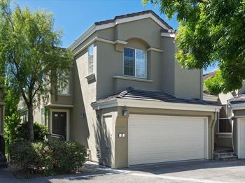 25 Windcrest Lane