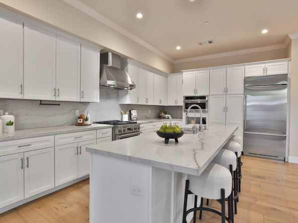 102 Hildebrand Drive, Los Gatos CA 95032
