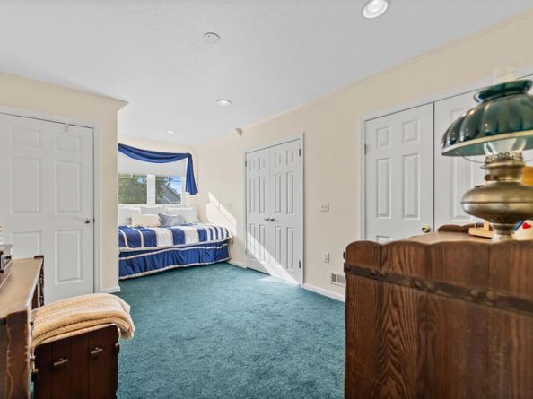 16973 Roberts Road, Los Gatos CA 95032