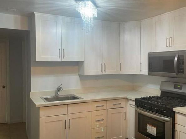 1122 Gilman Avenue, San Francisco CA 94124