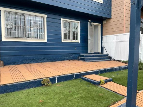 1122 Gilman Avenue, San Francisco CA 94124