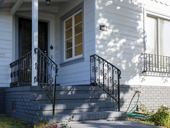2570 Havenscourt Boulevard, Oakland CA 94605
