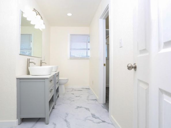 2570 Havenscourt Boulevard, Oakland CA 94605