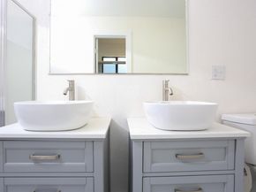 2570 Havenscourt Boulevard, Oakland CA 94605